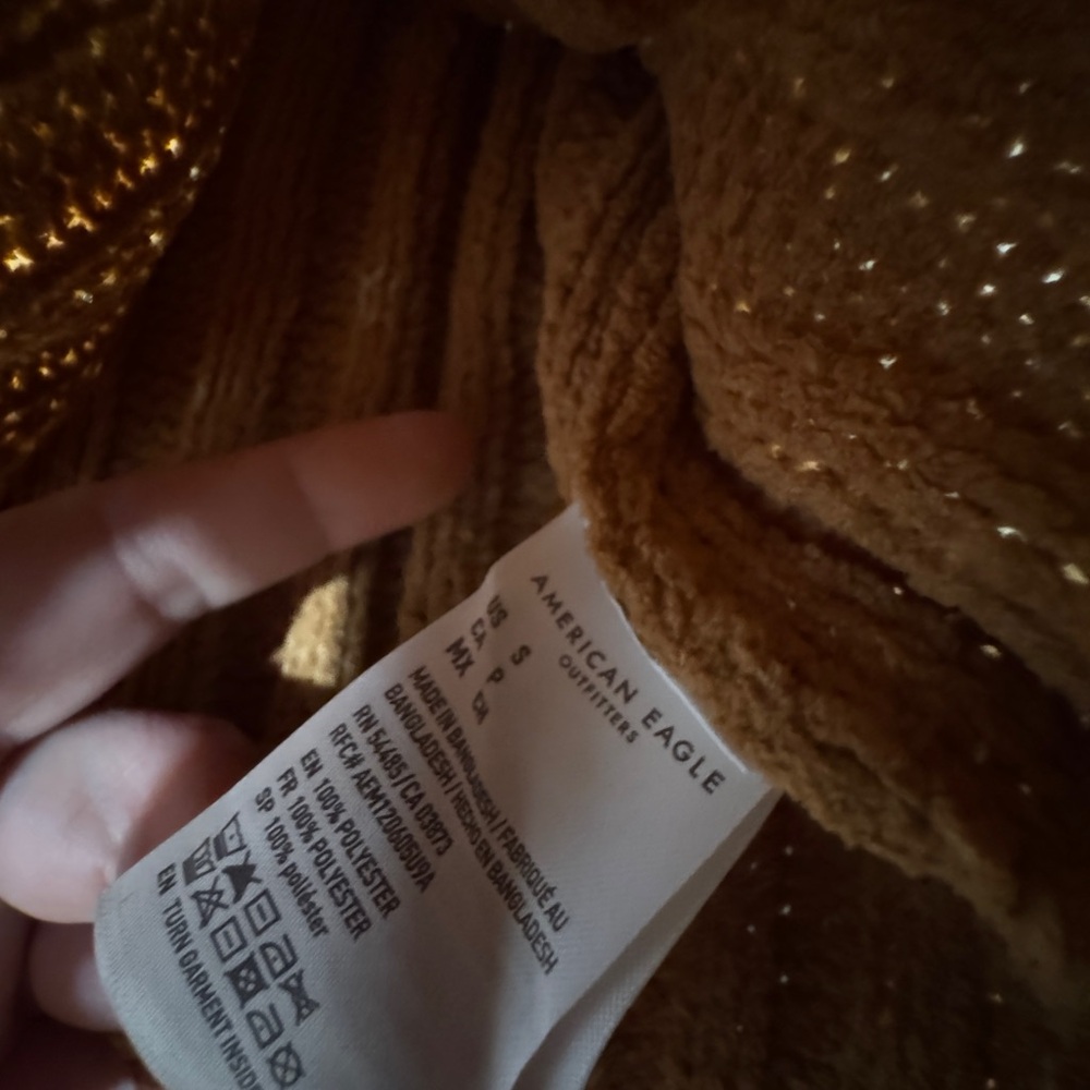 American eagle nwt tan camel mock neck snowsoft chenille crop sweater - Picture 3 of 4